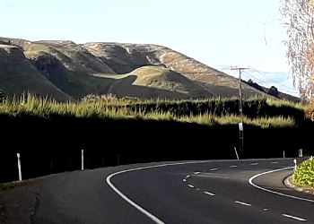 Distant view of Oueroa Pa from Korokipo Road